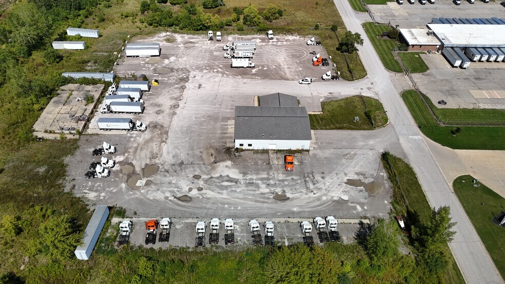 More Photos Of 2675 Nodular Dr, Saginaw Distribution For Sale