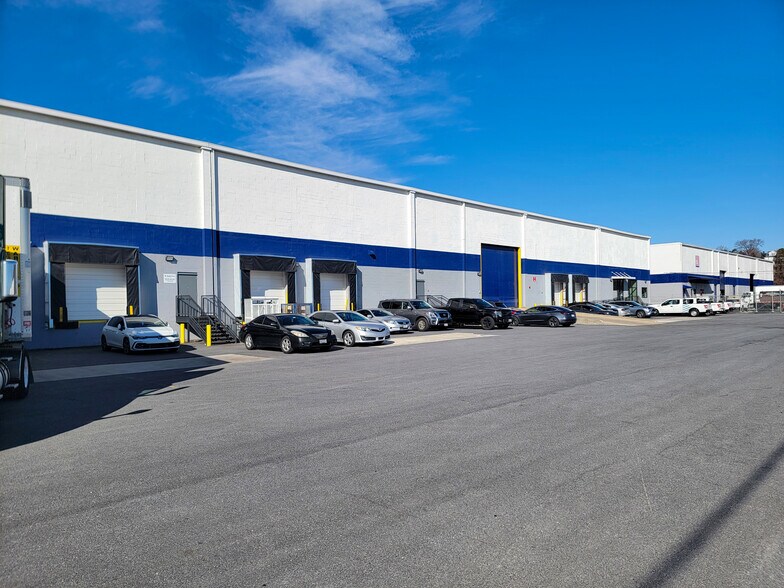 More Photos Of 4625 Hollins Ferry Rd, Halethorpe Unknown For Lease