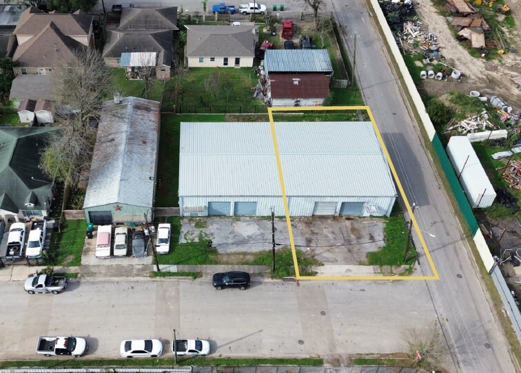 Primary Photo Of 5602-5604 Trendale St, Houston Warehouse For Lease