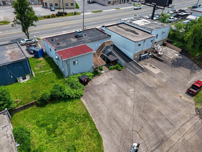 More Photos Of 3203 Brambleton Ave, Roanoke Freestanding For Sale