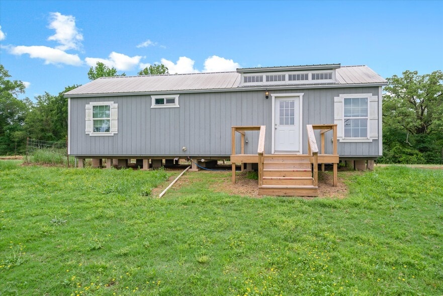 More Photos Of 1972 FM 857, Grand Saline Trailer Camper Park For Sale