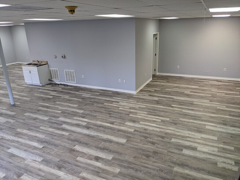 More Photos Of 832 Seven Bridge Rd, East Stroudsburg Medical For Lease