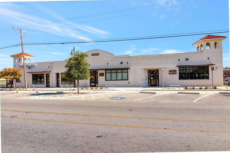 More Photos Of 3000 Race St, Fort Worth Office For Lease
