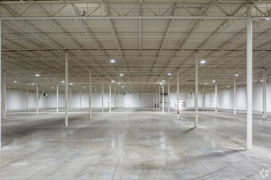 More Photos Of 3201 N Ridge Rd E, Ashtabula Freestanding For Lease