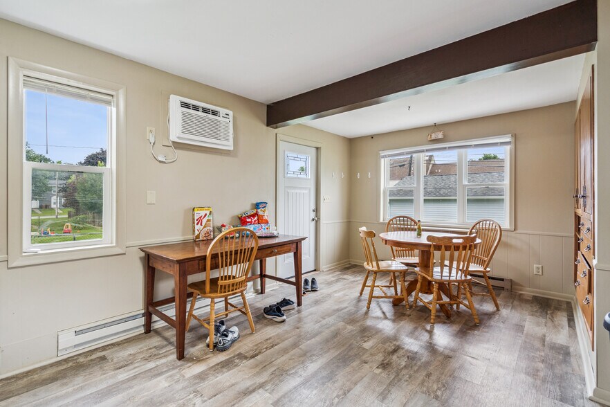 More Photos Of 920 High St, Grinnell Apartments For Sale