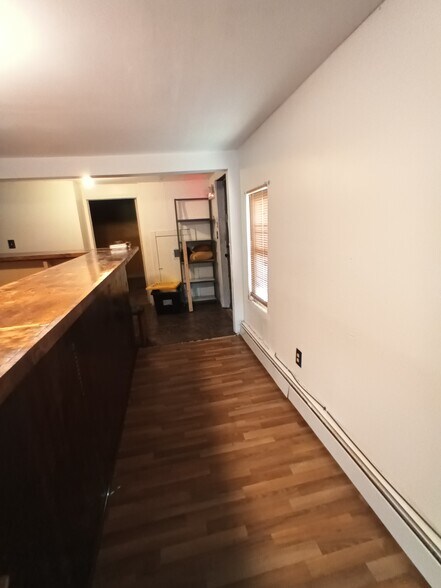 More Photos Of 2051-2055 Springfield Ave, Vauxhall General Retail For Lease
