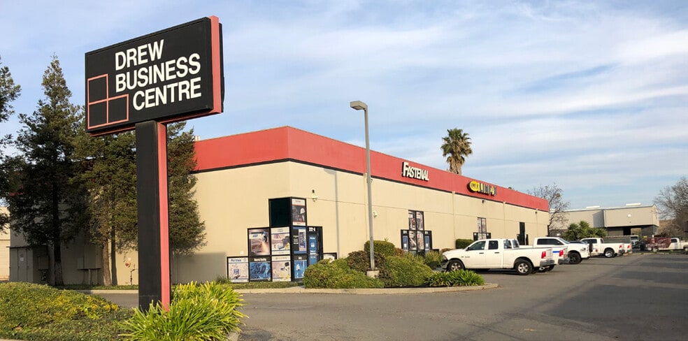 More Photos Of 252 W Larch Rd, Tracy Unknown For Lease