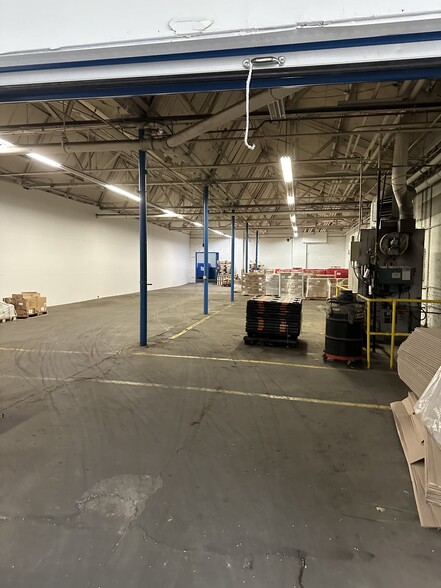 More Photos Of 655 Driving Park Ave, Rochester Warehouse For Lease