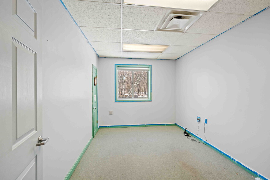 More Photos Of 191 2nd Ave, Warwick Warehouse For Sale