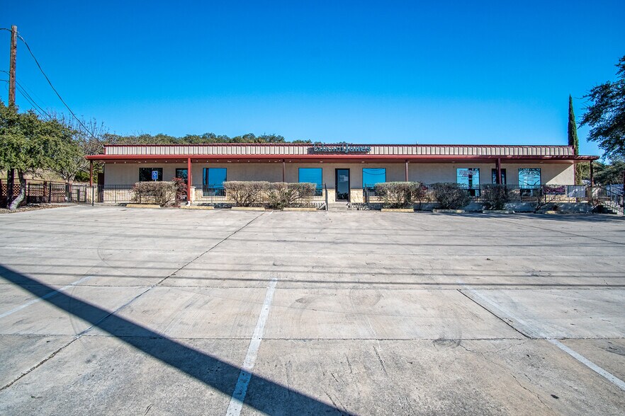 More Photos Of 18382 Fm-306, Canyon Lake Storefront Retail Office For Lease