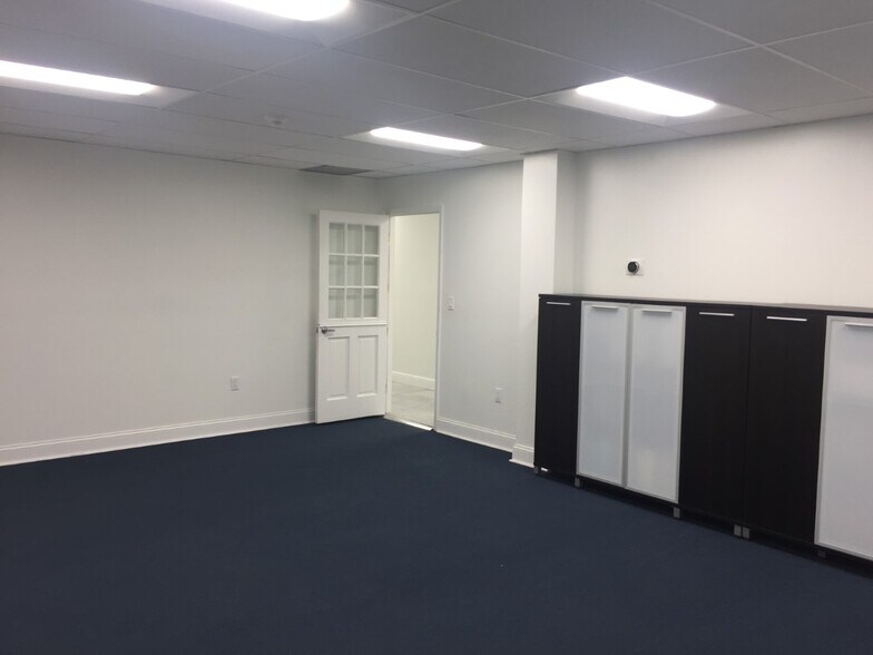 More Photos Of 5465 NW 36th St, Miami Springs Office For Sale