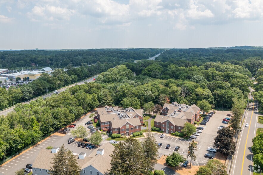 More Photos Of 50 Salem St, Lynnfield Office For Lease