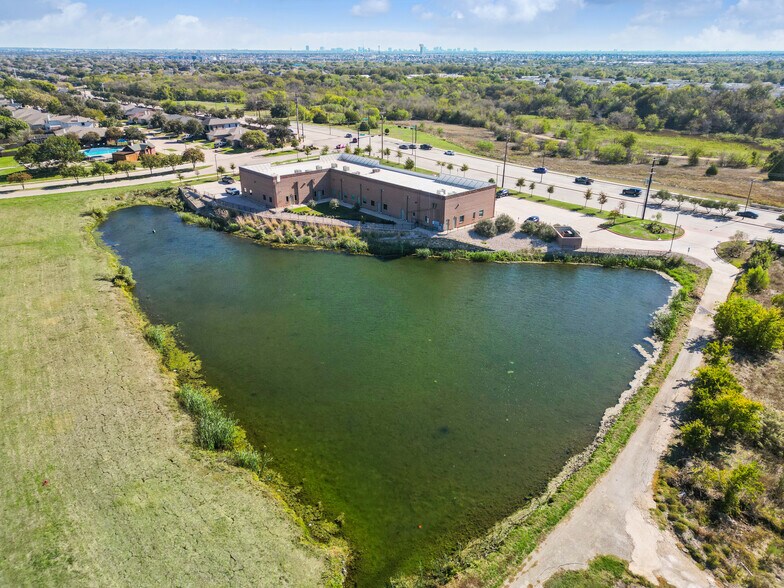 More Photos Of 1395 E Eldorado Pky, Little Elm Storefront Retail Office For Sale