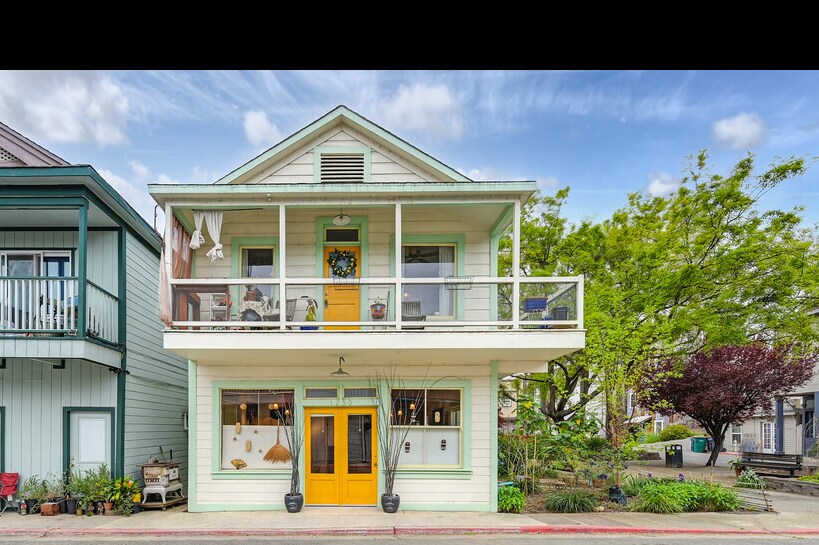 More Photos Of 1250 B St, Walnut Grove Storefront Retail Residential For Sale