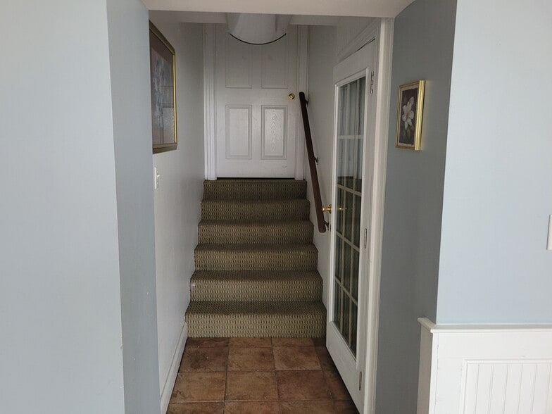 More Photos Of 1512 Garner Rd, Raleigh Warehouse For Lease