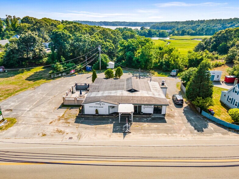 More Photos Of 270 Onset Ave, East Wareham Restaurant For Sale