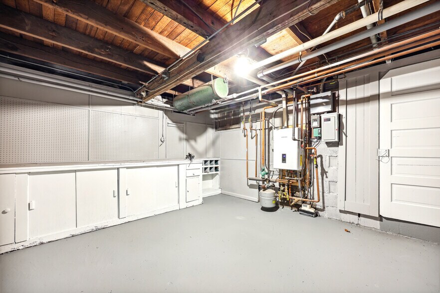 More Photos Of 110 Charles St, Old Bridge Daycare Center For Sale