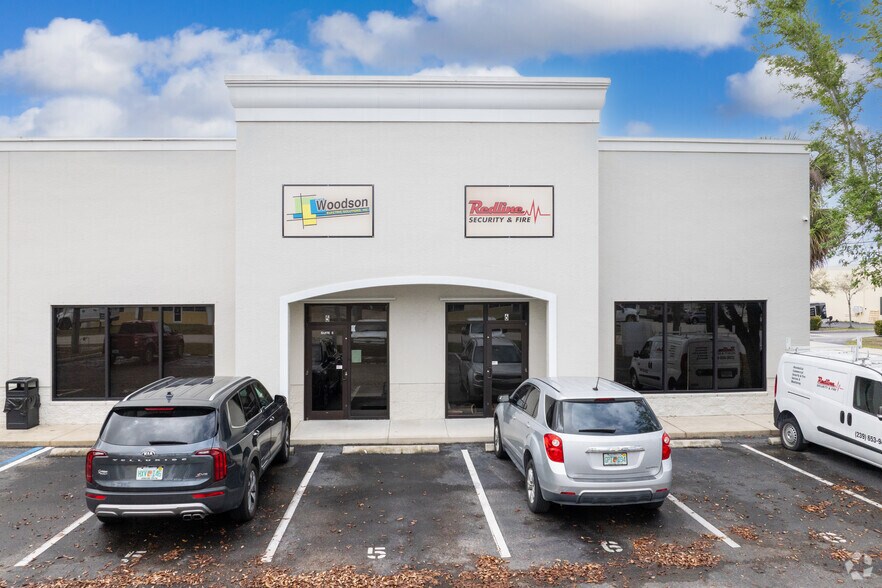 More Photos Of 17050 Alico Commerce Ct, Fort Myers Warehouse For Sale