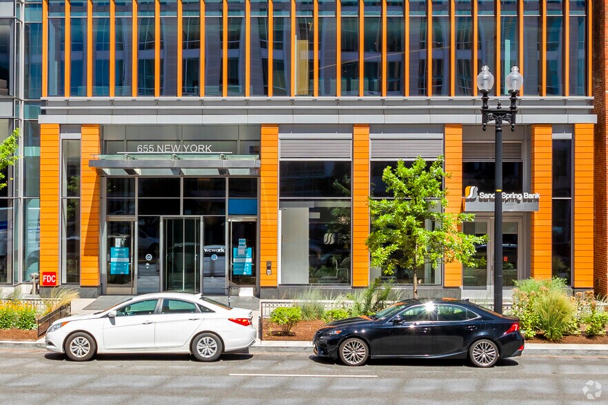 More Photos Of 655 New York Ave NW, Washington Office For Lease