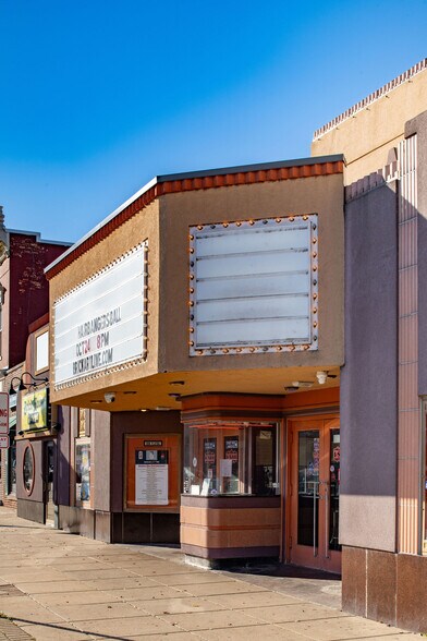 More Photos Of 230 Main St, Hobart Movie Radio TVStudio For Sale