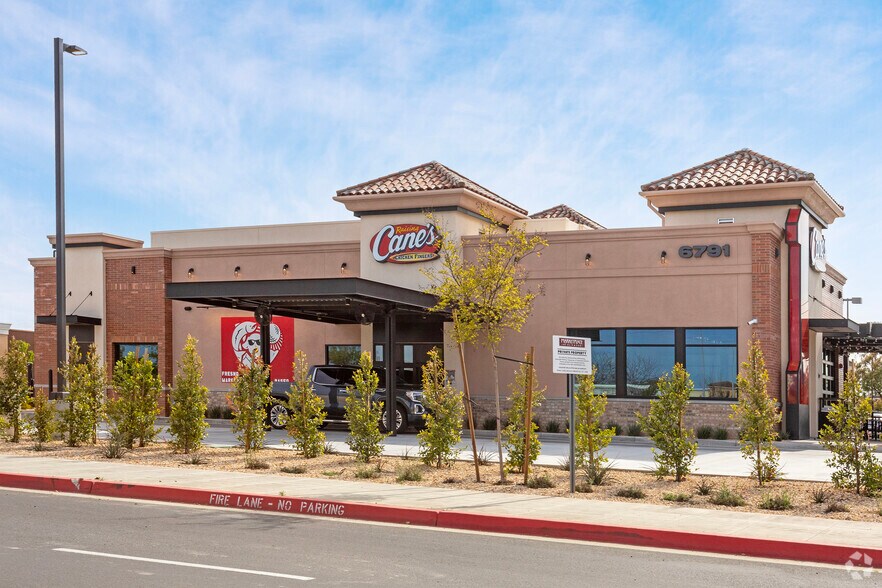 More Photos Of 6791 N Weber Ave, Fresno Fast Food For Sale