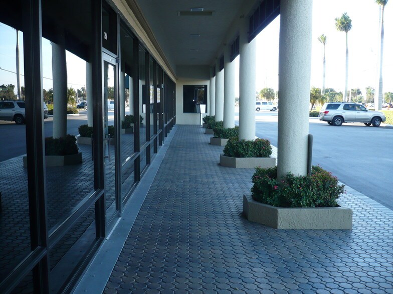 More Photos Of 2950 N State Road 7, Margate Unknown For Lease