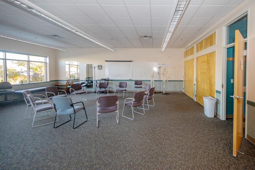 More Photos Of 5055 Chaparral Ct, Boulder Flex For Sale