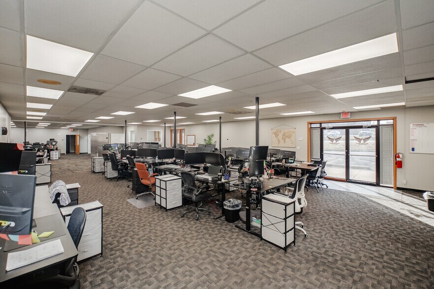 More Photos Of 1320 Ymca Dr, Festus Office For Lease