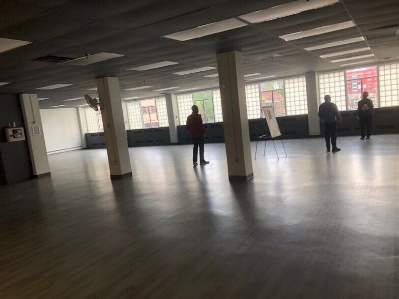 More Photos Of 471 E Broad St, Columbus Office For Lease