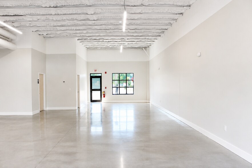 More Photos Of 9 Alpine Ct, Brunswick Flex For Lease