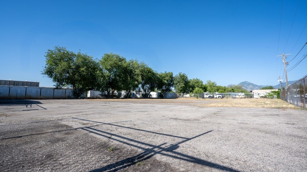 More Photos Of 3625 S 700 W, Salt Lake City Service For Sale