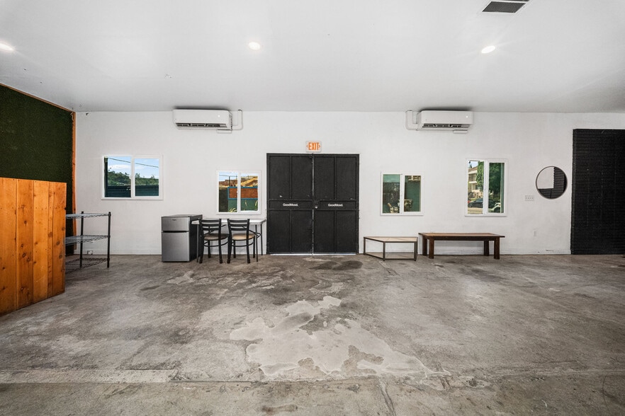 More Photos Of 5254 Alhambra Ave, Los Angeles Distribution For Sale