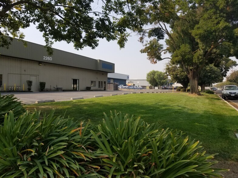 More Photos Of 2260 Cooper Ave, Merced Distribution For Lease