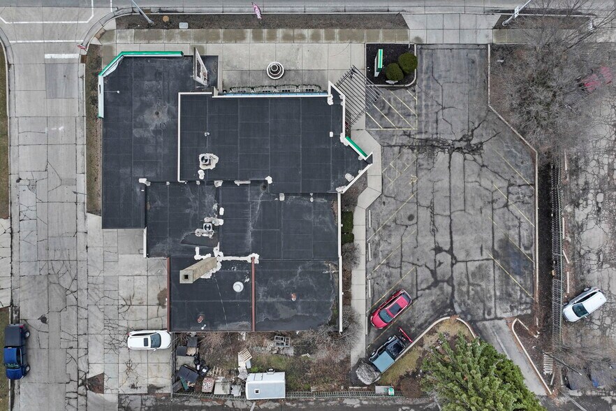 More Photos Of 3021 75th St, Kenosha Freestanding For Sale