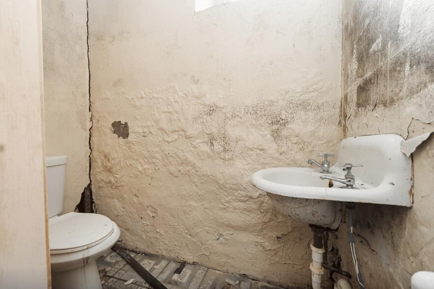 More Photos Of 1215 South Ave, Niagara Falls Religious Facility For Sale