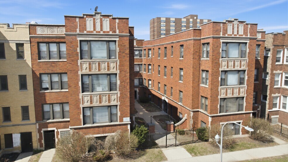More Photos Of 6734 S East End Ave, Chicago Apartments For Sale