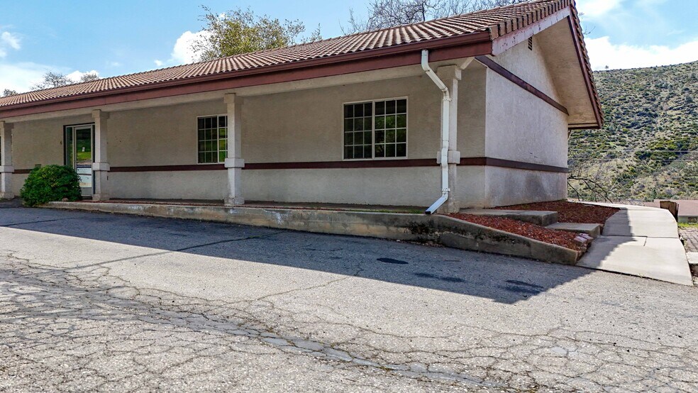 More Photos Of 5320 State Highway 49, Mariposa Office Residential For Sale