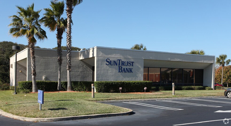 Primary Photo Of 500 3rd St, Neptune Beach Bank For Sale