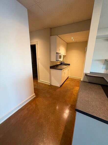 More Photos Of 11113 83 Av, Fort Saskatchewan Warehouse For Sale