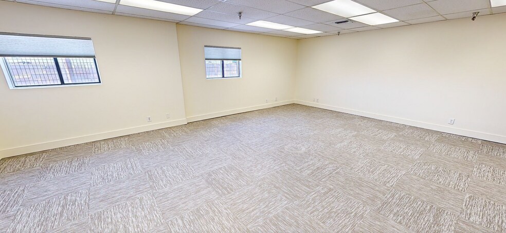 More Photos Of 5601 Echo Ave, Reno Warehouse For Lease