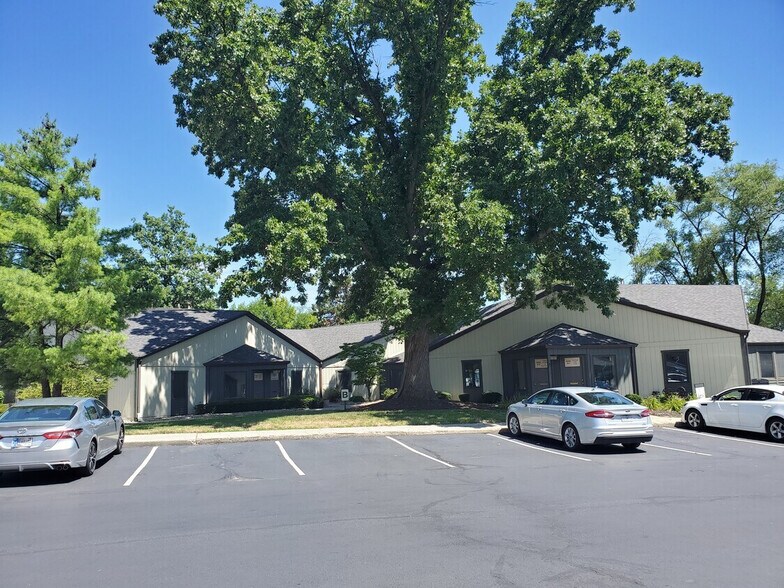 Primary Photo Of 5214-5226 S East St, Indianapolis Office For Sale