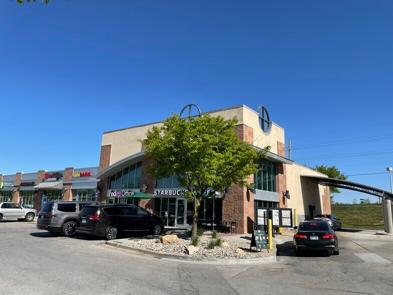 More Photos Of 15225-15257 W 135th St, Olathe General Retail For Sale