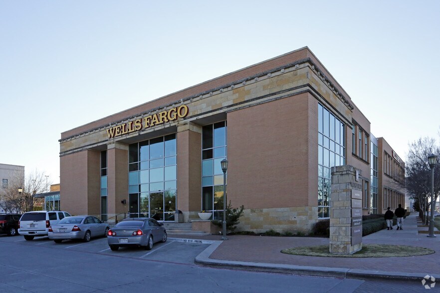 Primary Photo Of 901 W Rosedale St, Fort Worth Coworking Space