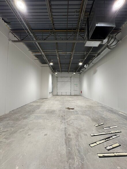 More Photos Of 5475 Peoria St, Denver Light Manufacturing For Lease