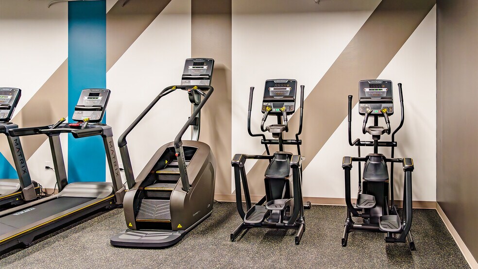 More Photos Of 9601 Amberglen Blvd, Austin Office For Lease