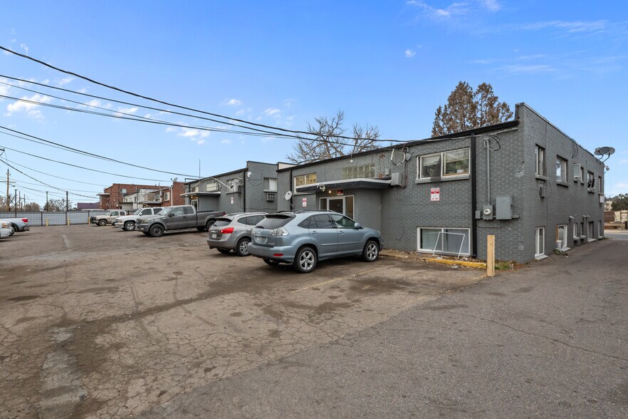 More Photos Of , Aurora Multifamily For Sale