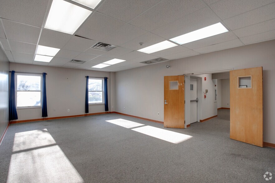 More Photos Of 825 Paoli Pike, West Chester Office For Lease