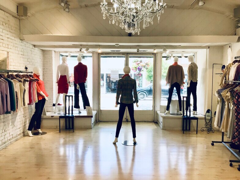 More Photos Of 681 Bridgeway, Sausalito Storefront Retail Residential For Lease