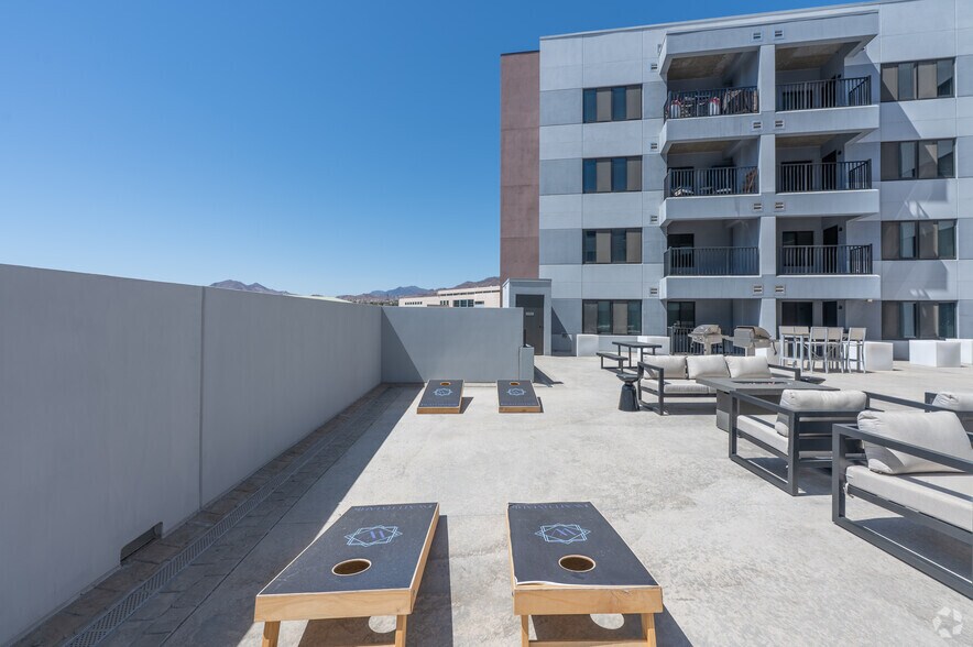 More Photos Of 215-219 S Water St, Henderson Apartments For Lease