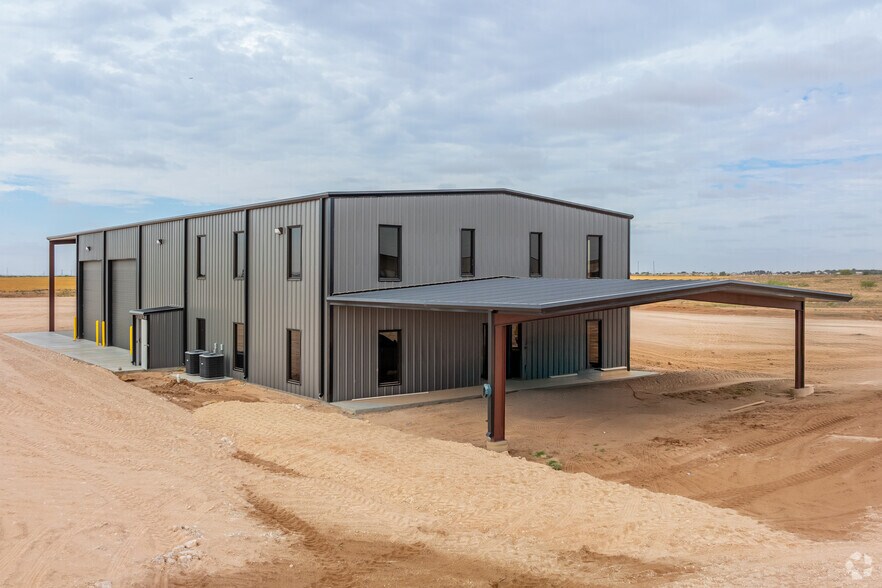 More Photos Of 4710 County Road 134, Midland Warehouse For Lease